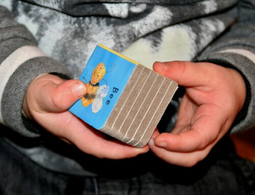 Jak to chodí jinde – Eliška, Esterka a Cyril